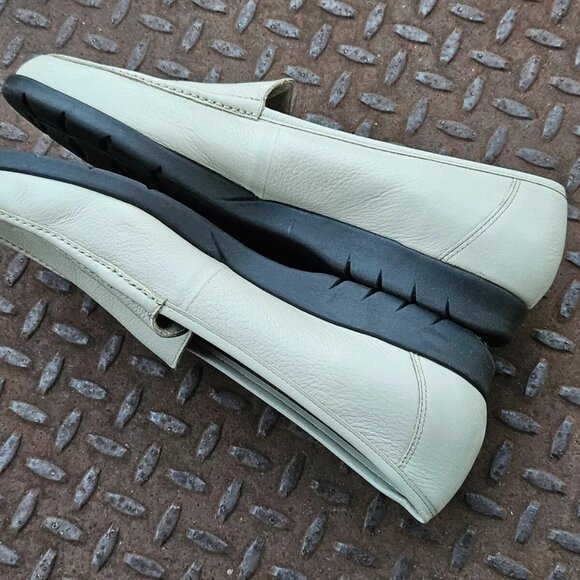 Easy Spirit Women Shoes White Leather Slip On Loafer Shoes Size 10 2A - Picture 5 of 9